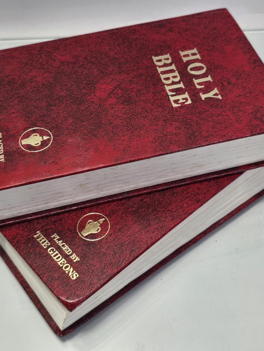 Set of 2 Gideons Holy Bible Red Hardcover Gold Embossed Compact Christian Books